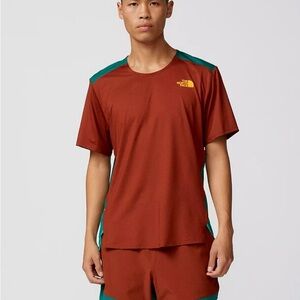 The North Face‎ Trailwear Lost Coast Short-Sleeve Shirt – Medium